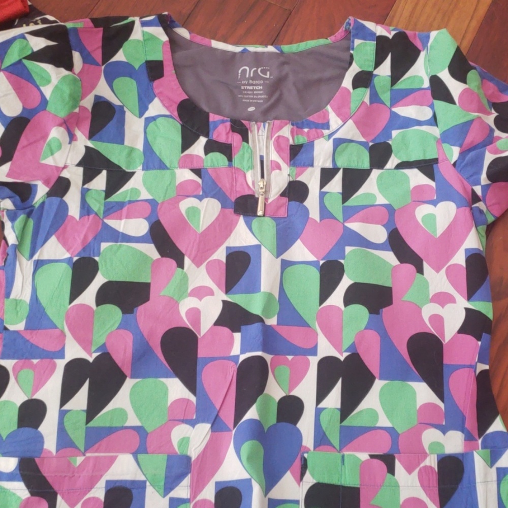 Scrub top